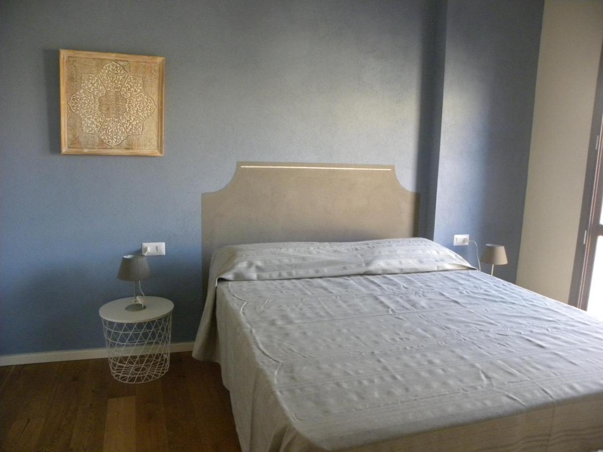 Petra Magica Apartment San Pantaleo Exterior foto